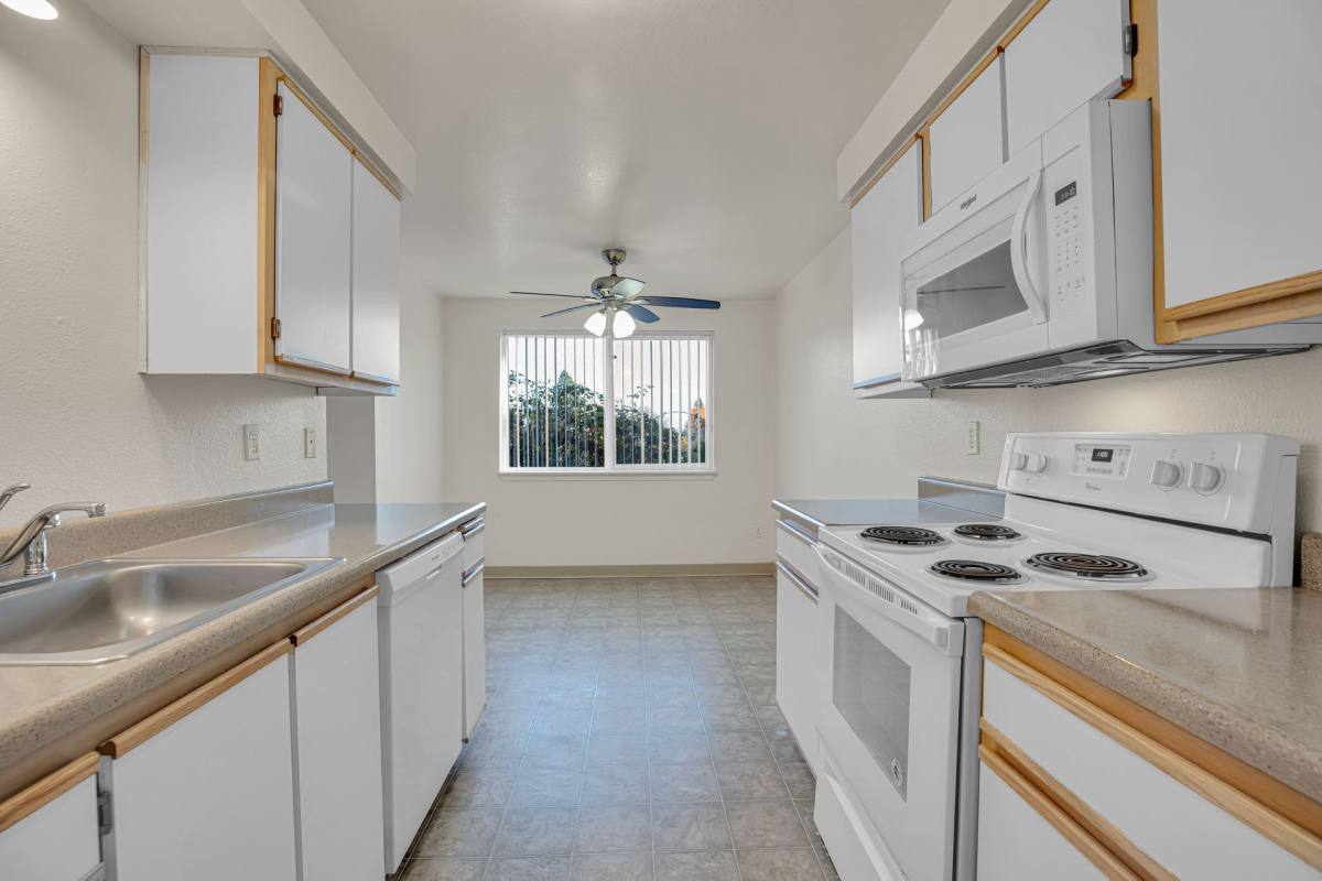 884 Fairview Ave SE, Salem, OR 97302 - Apartment for Rent - Image 8