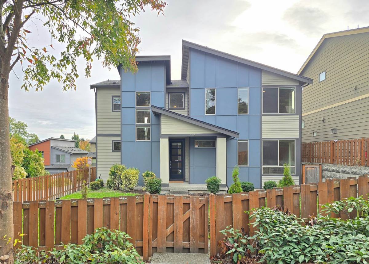 House for rent at 303 SW Langston Rd, Renton, WA 98057