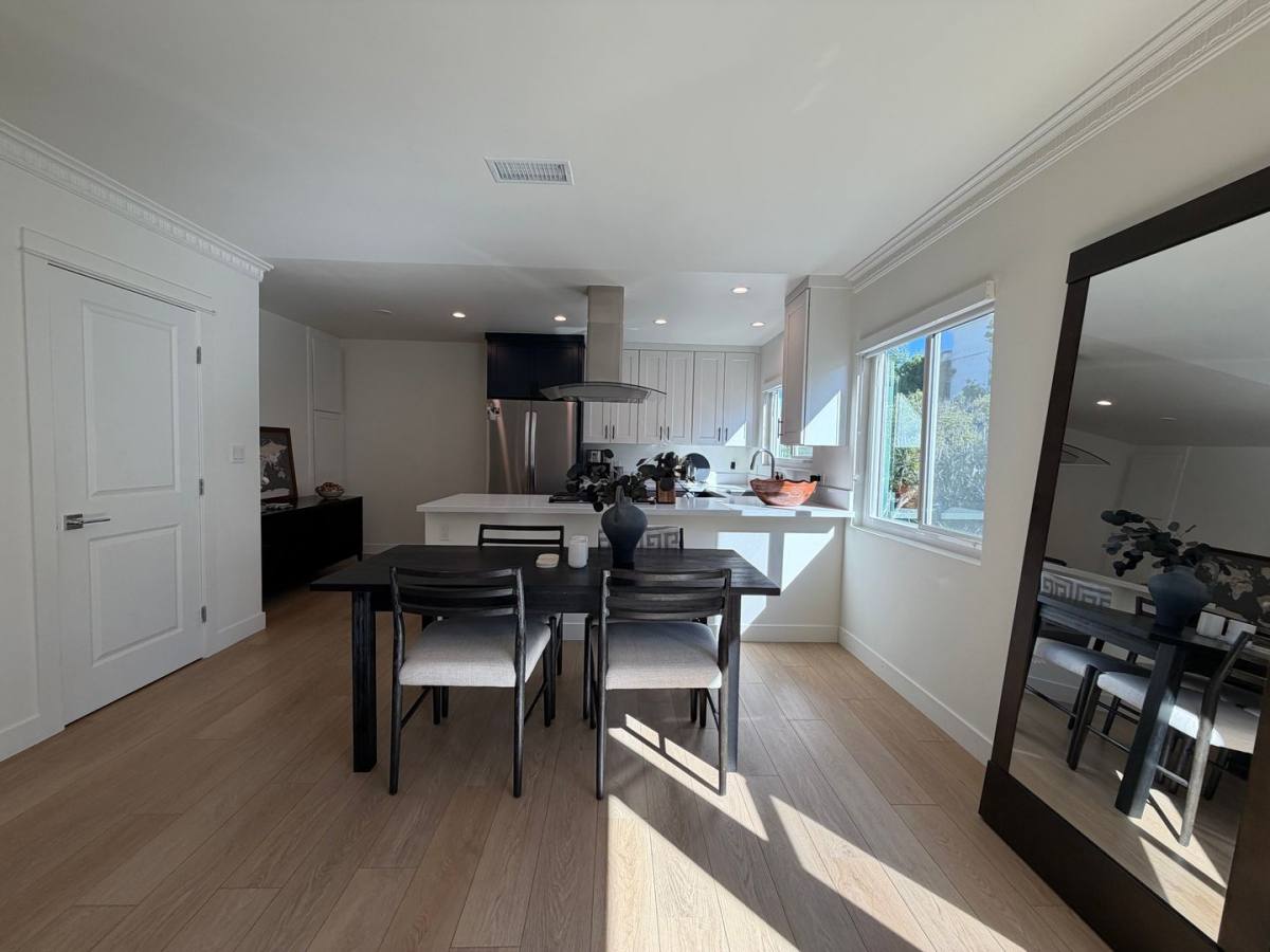 527 S Barrington Ave, Los Angeles, CA 90049 - Apartment for Rent - Image 5