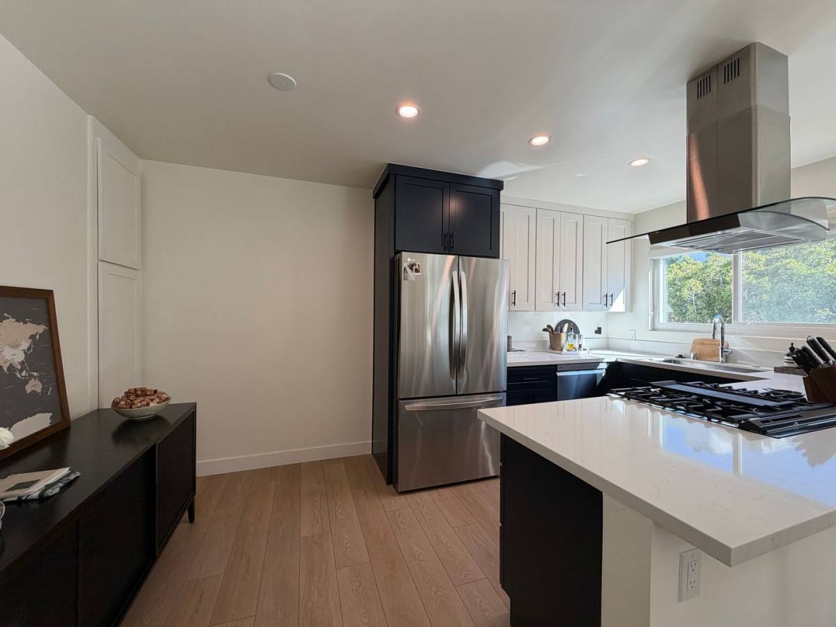 527 S Barrington Ave, Los Angeles, CA 90049 - Apartment for Rent - Image 7