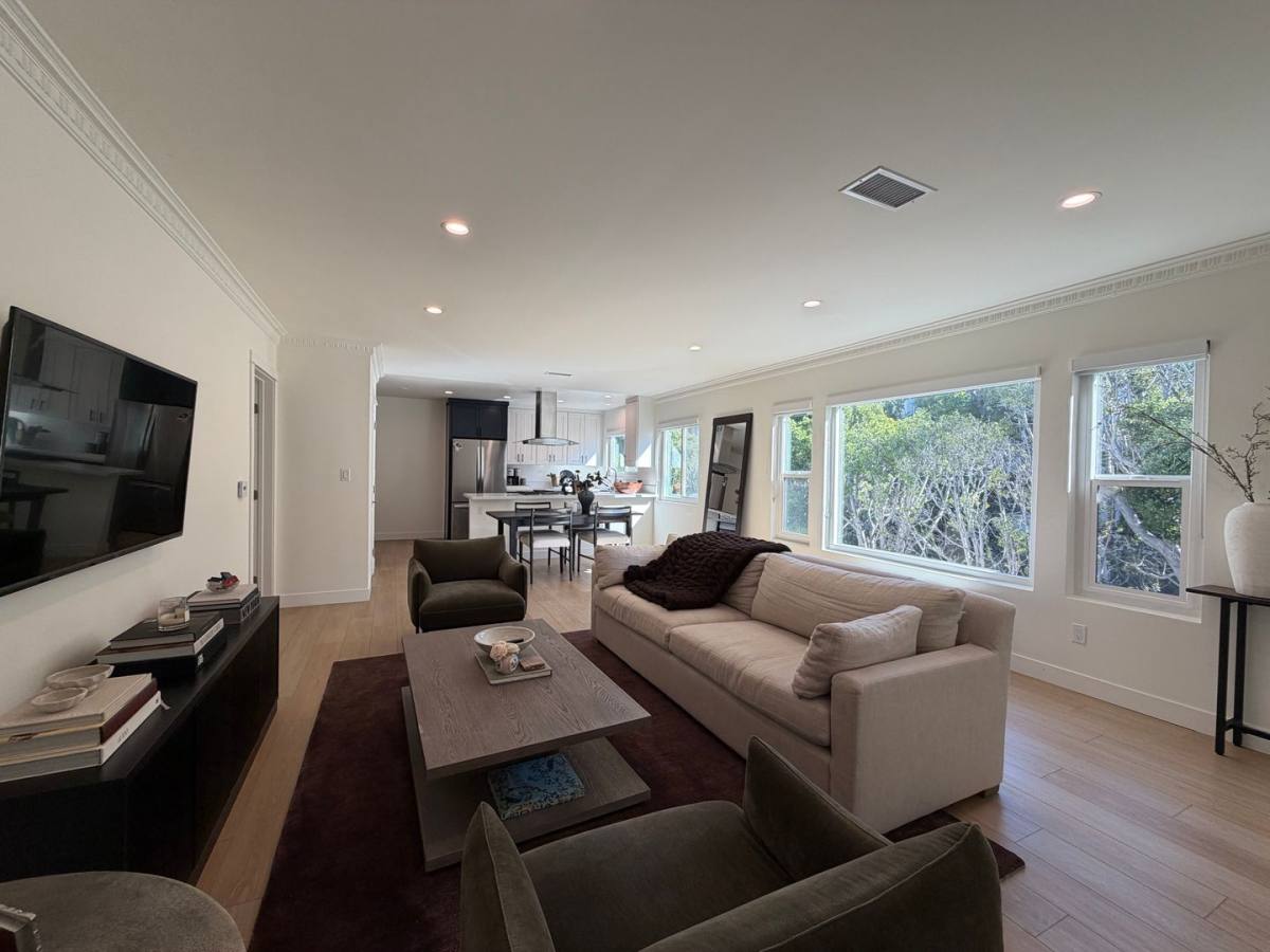 527 S Barrington Ave, Los Angeles, CA 90049 - Apartment for Rent - Image 3