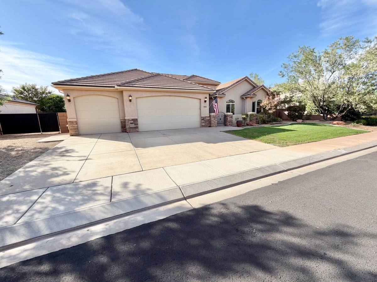House for rent at 984 E 4430 S, Washington, UT 84780