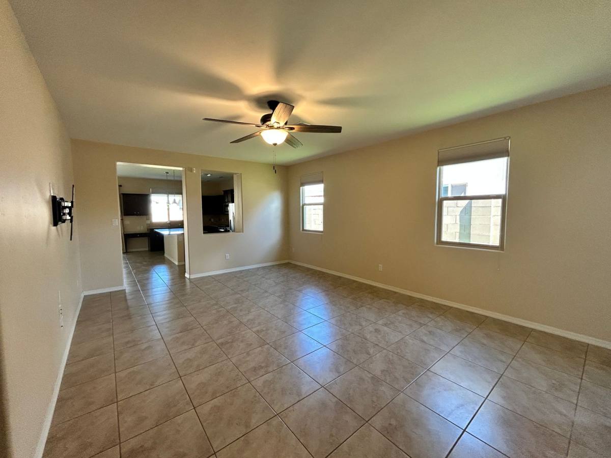 6706 E 35 Rd, Yuma, AZ 85365 - House for Rent - Image 4