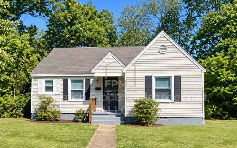 House for rent at 1818 S Wellington St, Memphis, TN 38106