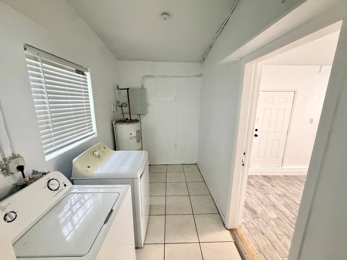 900 NW 178 Terrace, Miami, FL 33169 - House for Rent - Image 5