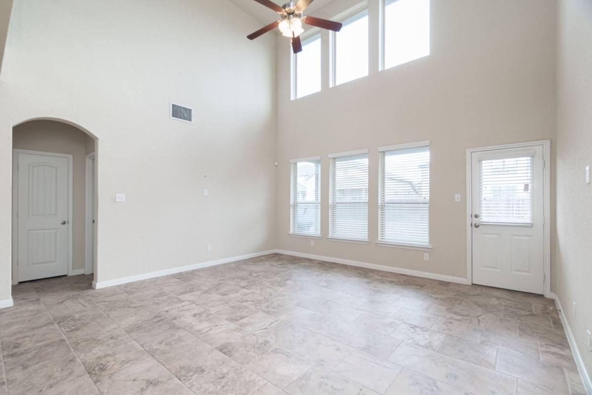 11323 Simply Spot, San Antonio, TX 78245 - House for Rent - Image 5