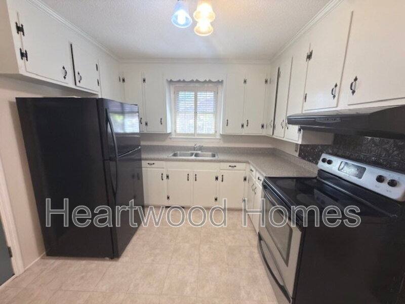 House for rent at 1213 Deerwood St, Columbia, SC 29205