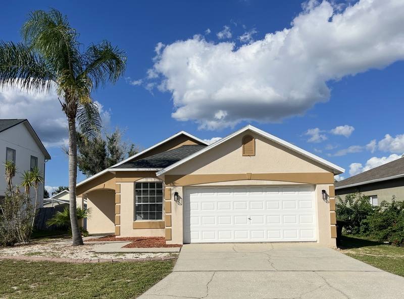 House for rent at 602 Lake Davenport Blvd, Davenport, FL 33897