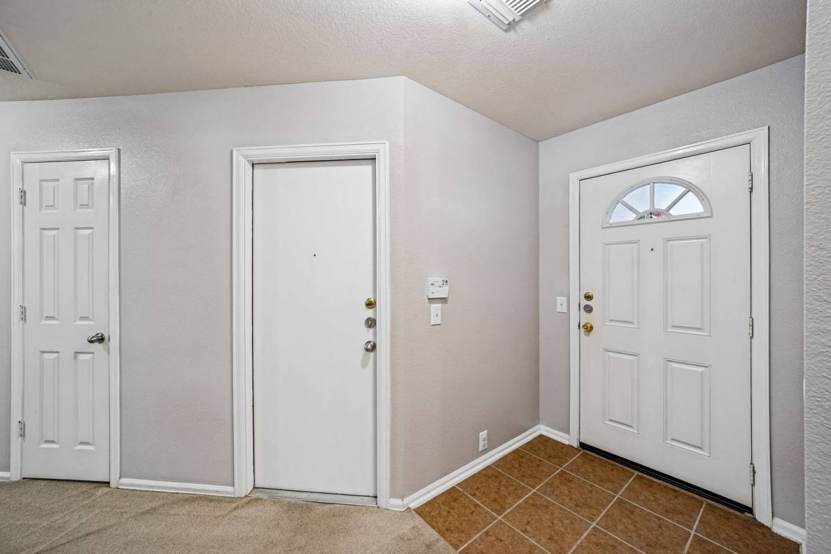 3727 Fiesta Trail, San Antonio, TX 78245 - House for Rent - Image 3