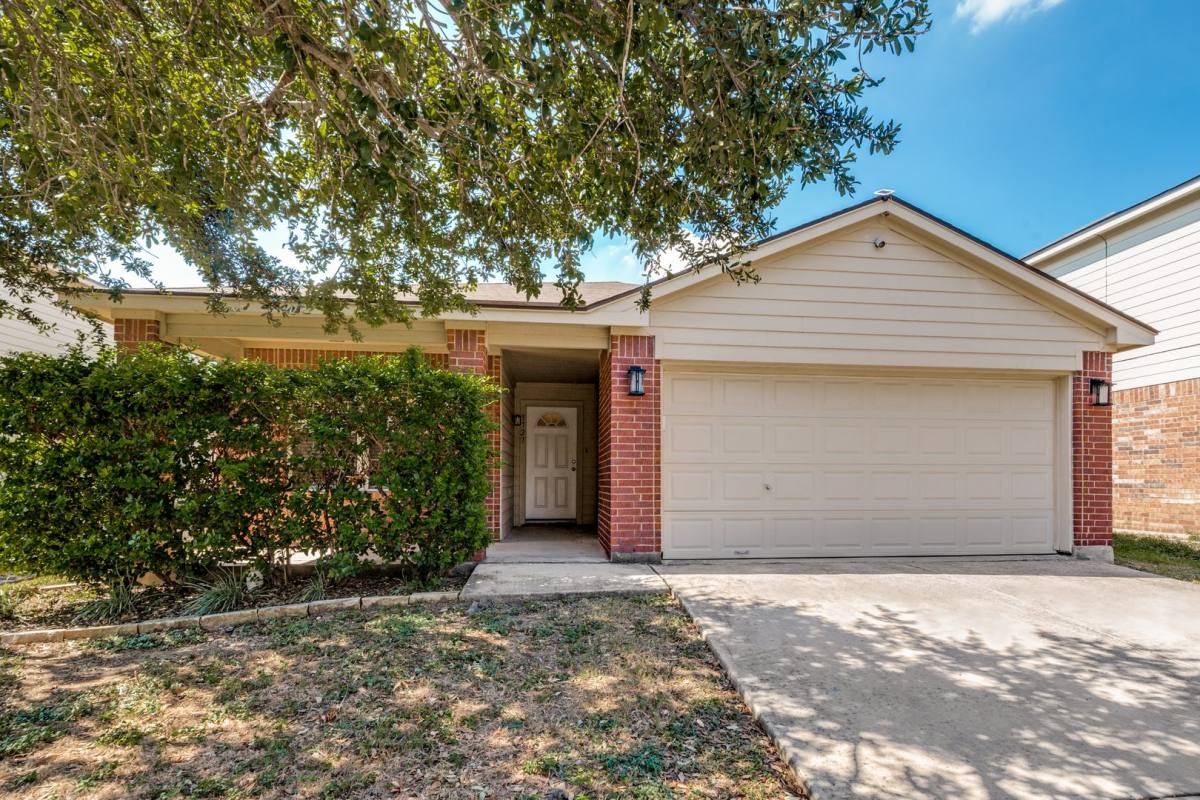 3727 Fiesta Trail, San Antonio, TX 78245 - House for Rent - Image 1