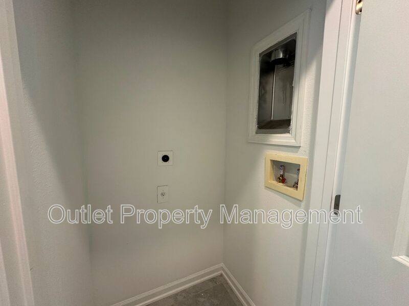 516 Reggie Rd #B, Winter Haven, FL 33884 - Apartment for Rent - Image 6
