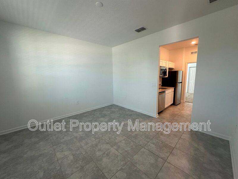 516 Reggie Rd #B, Winter Haven, FL 33884 - Apartment for Rent - Image 3