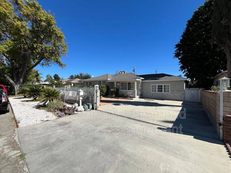 8334 Aura Ave, Northridge, CA 91324 - House for Rent - Image 1