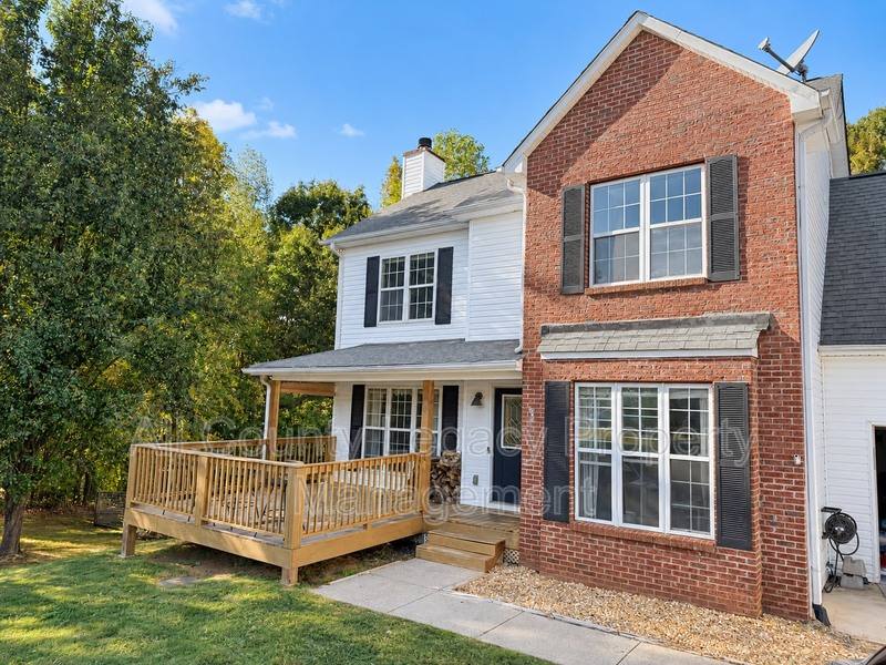 House for rent at 305 Greenleaf Court, Loganville, GA 30052