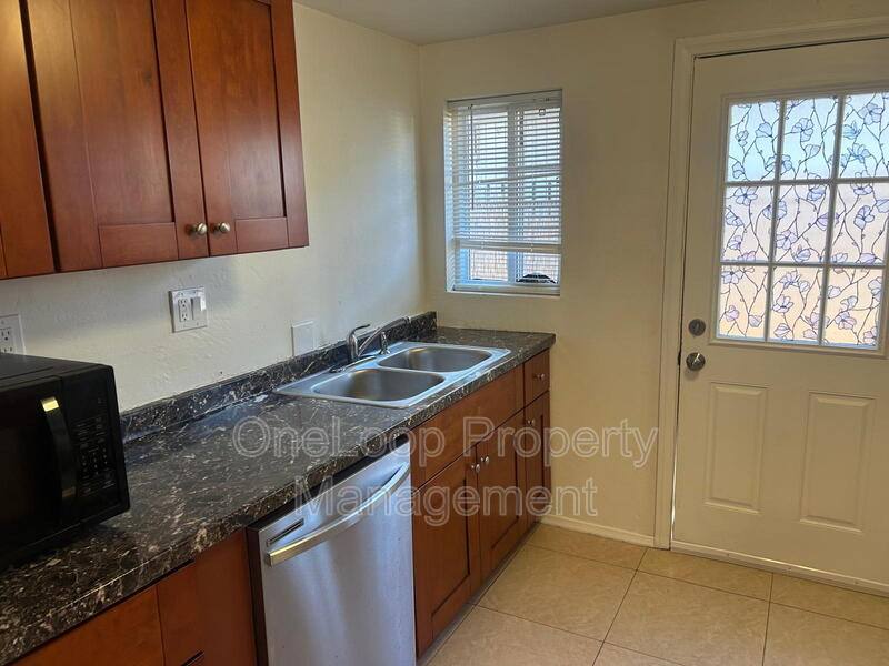 1223 Division St #2, Oceanside, CA 92054 - House for Rent - Image 7
