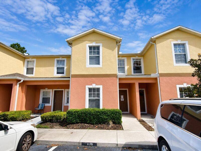 Townhouse for rent at 4176 Shade Tree Lane, Lakeland, FL 33812