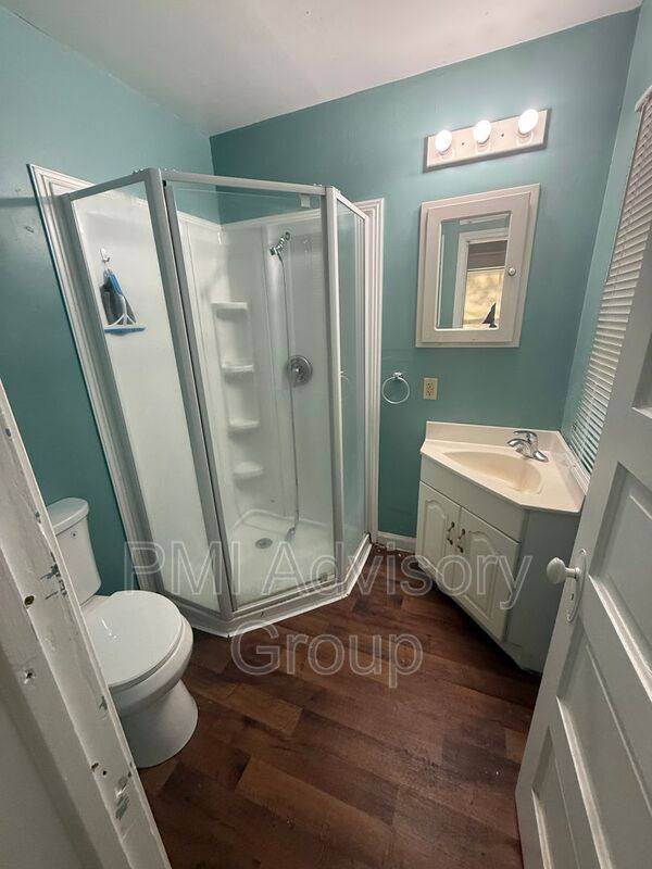 1400 SW 6th St #1, Topeka, KS 66606 - Apartment for Rent - Image 1