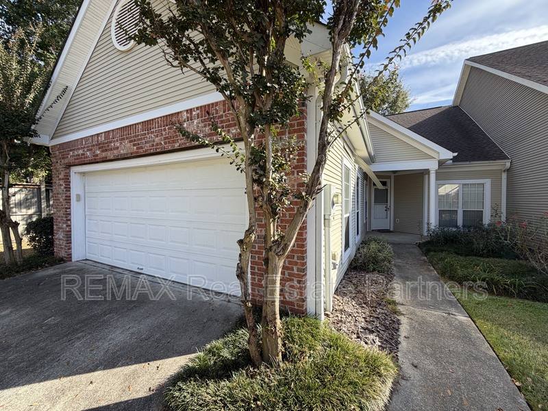 Condo for rent at 110 Silver Point, Hattiesburg, MS 39402