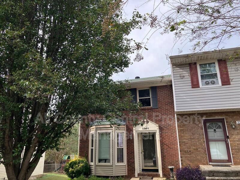 Townhouse for rent at 2286 Cheshire Dr, Birmingham, AL 35235