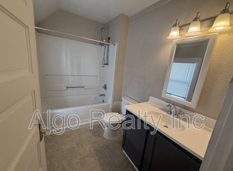 1040 Jessie St #2, St. Paul, MN 55130 - Apartment for Rent - Image 9