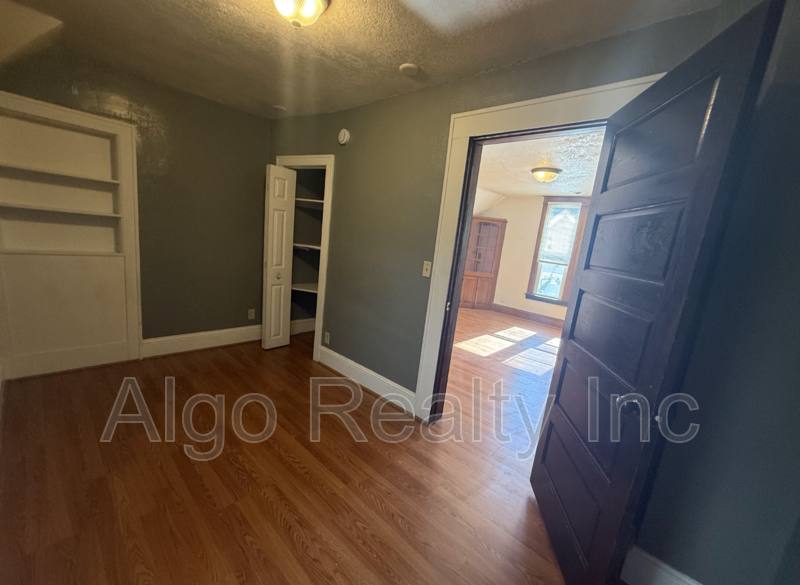 1040 Jessie St #2, St. Paul, MN 55130 - Apartment for Rent - Image 2