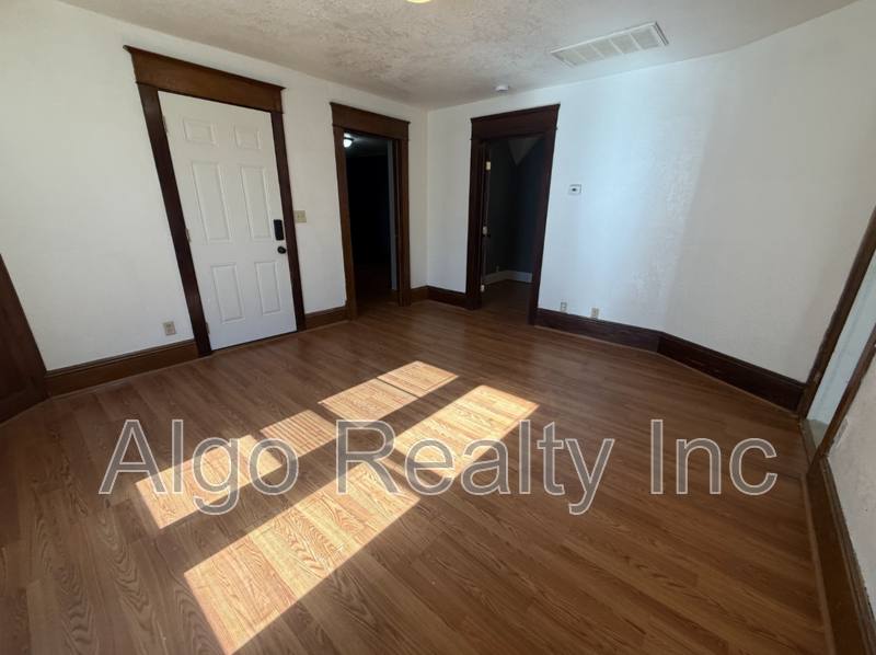 1040 Jessie St #2, St. Paul, MN 55130 - Apartment for Rent - Image 4