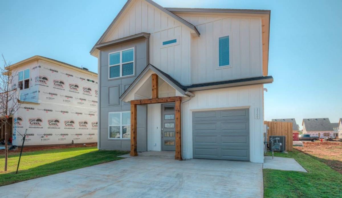 4200 NW 180th St, Oklahoma City, OK 73120 - House for Rent - Image 1