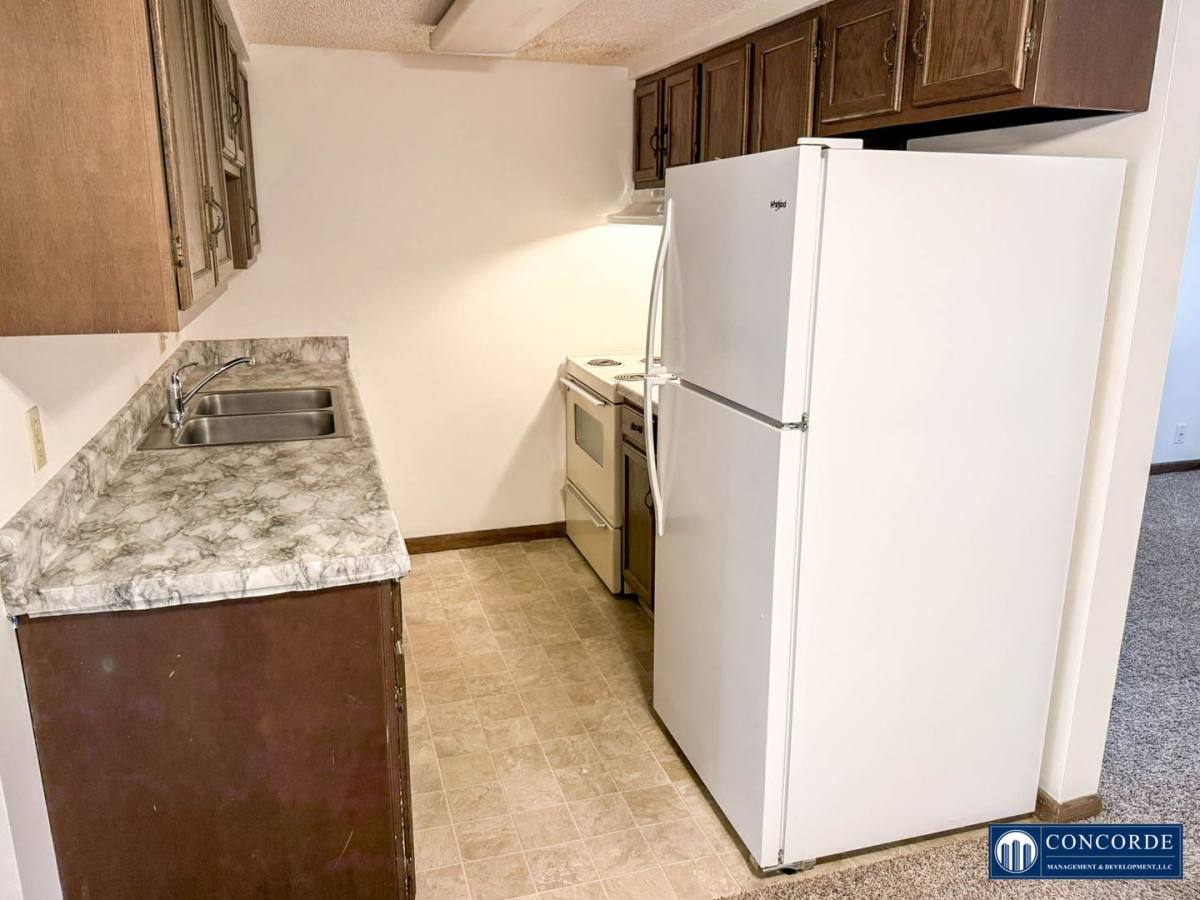 1641 Sumner St, Lincoln, NE 68502 - Apartment for Rent - Image 3