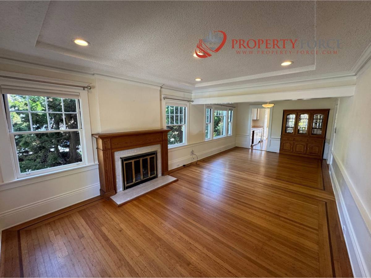 1301 Sanchez Ave, Burlingame, CA 94010 - House for Rent - Image 4
