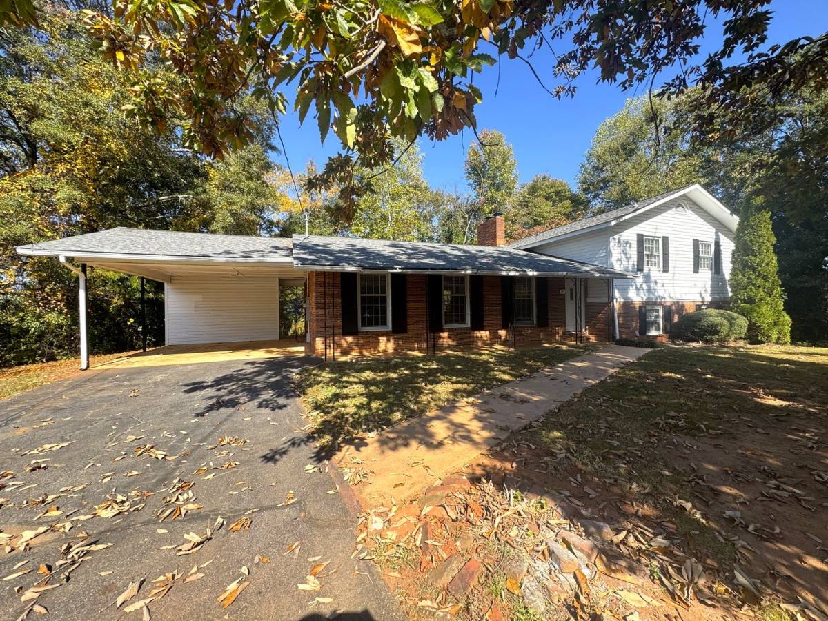 150 Pineview Dr, Athens, GA 30605 - House for Rent - Image 2