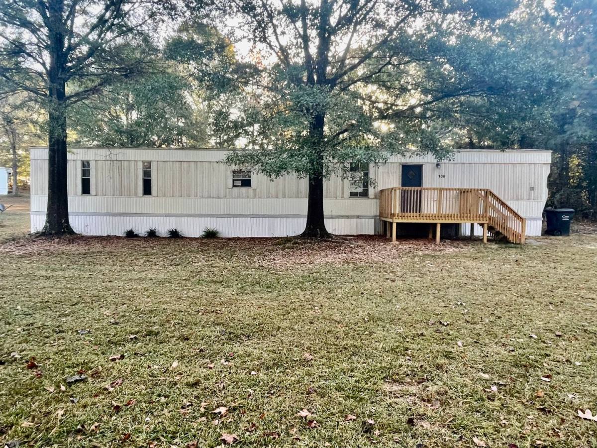 108 Canipe Rd, Dallas, NC 28034 - House for Rent - Image 2