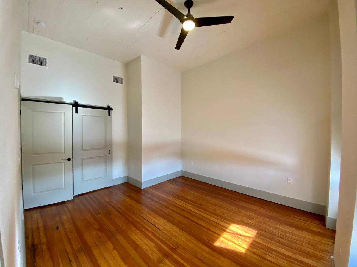 104 W Nolte #C, Seguin, TX 78155 - Apartment for Rent - Image 8
