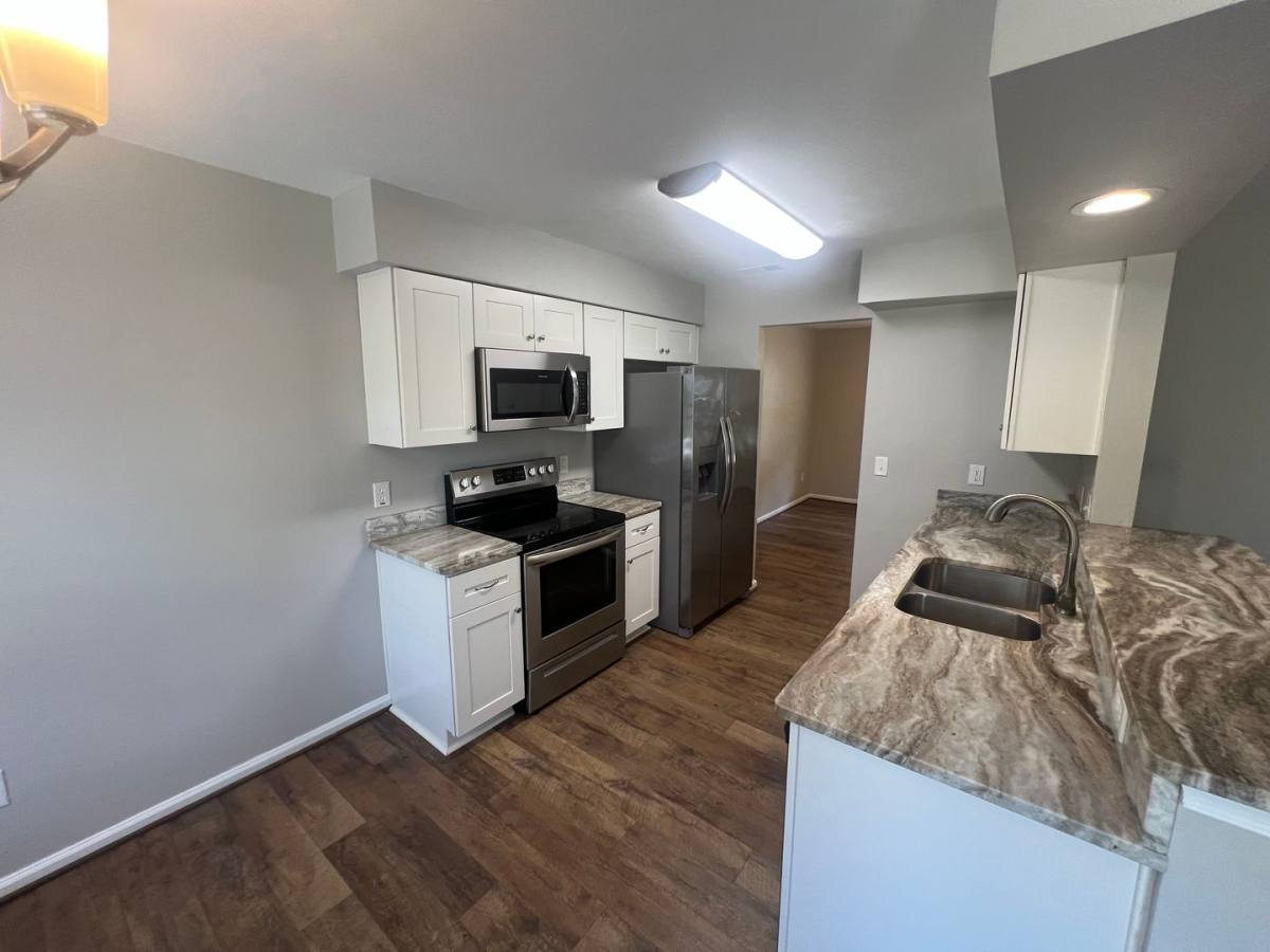 5018 Huntclub Chase, Suffolk, VA 23435 - House for Rent - Image 3
