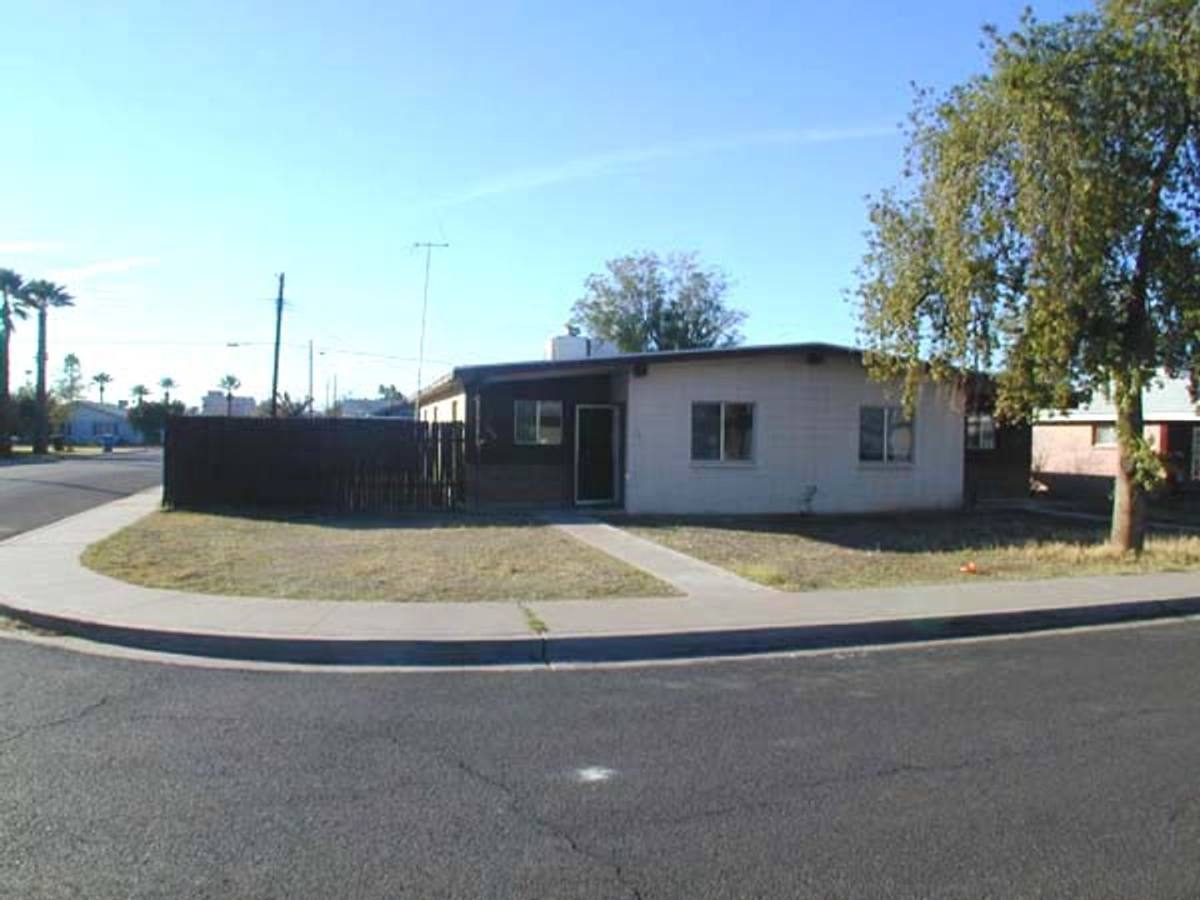 1859 E Cheery Lynn Rd, Phoenix, AZ 85016 - House for Rent - Image 1