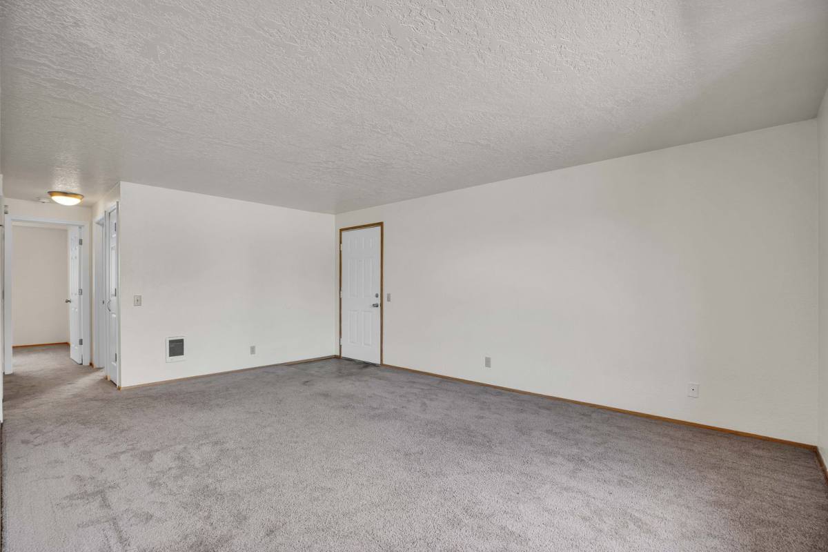 Carlton Square, 298 Triple Tree Circle N, Keizer, OR 97303 - Apartment for Rent - Image 8