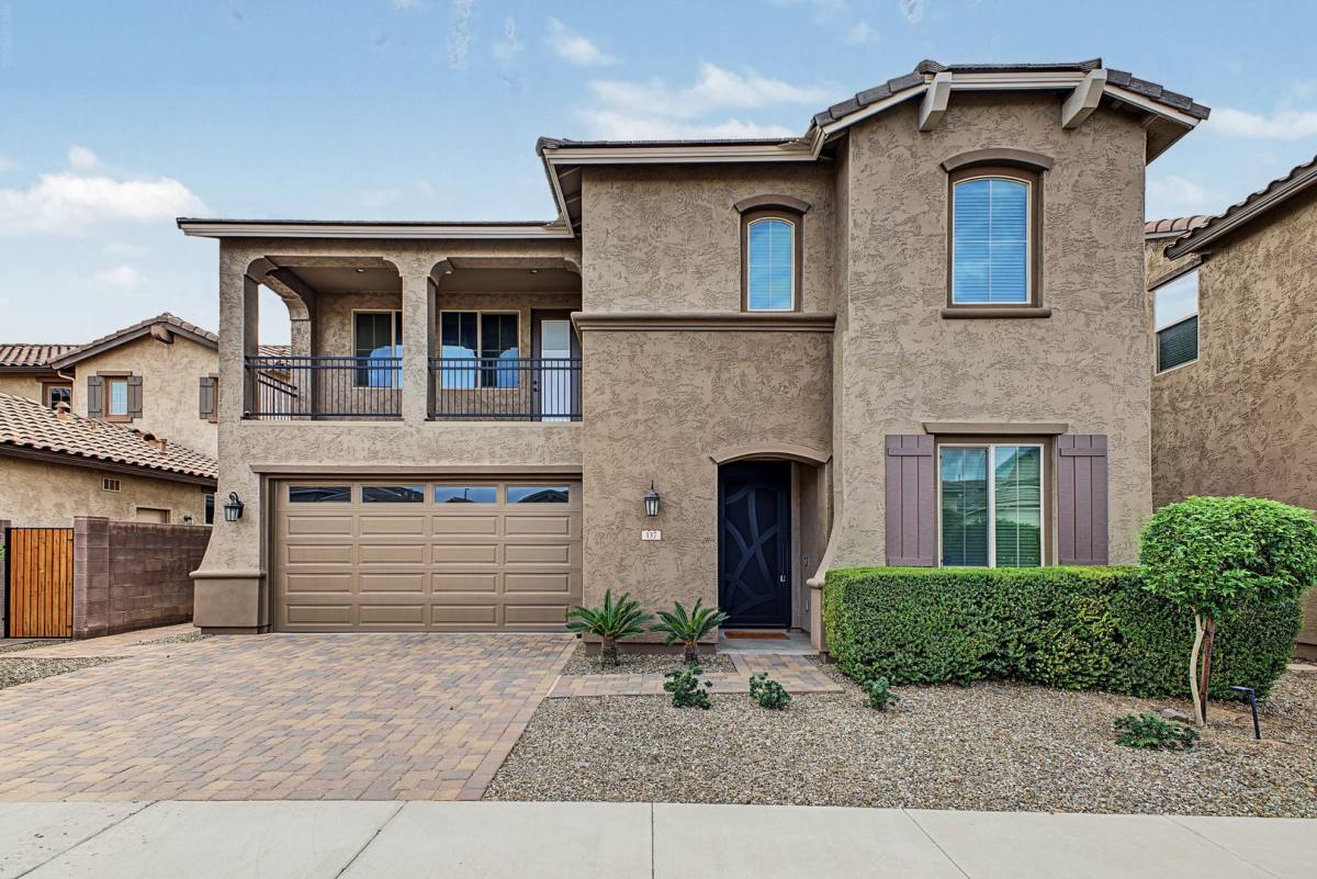 137 E Canyon Way, Chandler, AZ 85249 - House for Rent - Image 2
