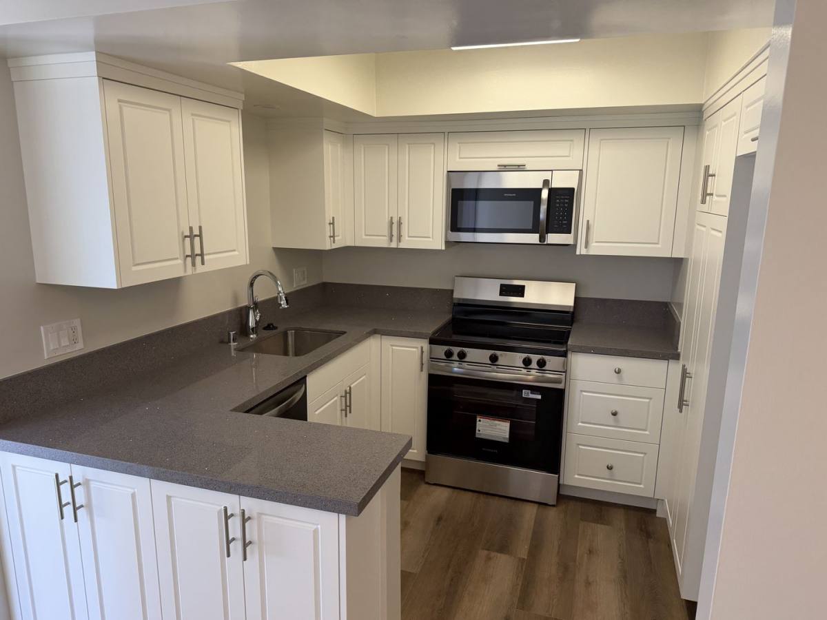 420 N Louise St #10, Glendale, CA 91206 - Apartment for Rent - Image 2