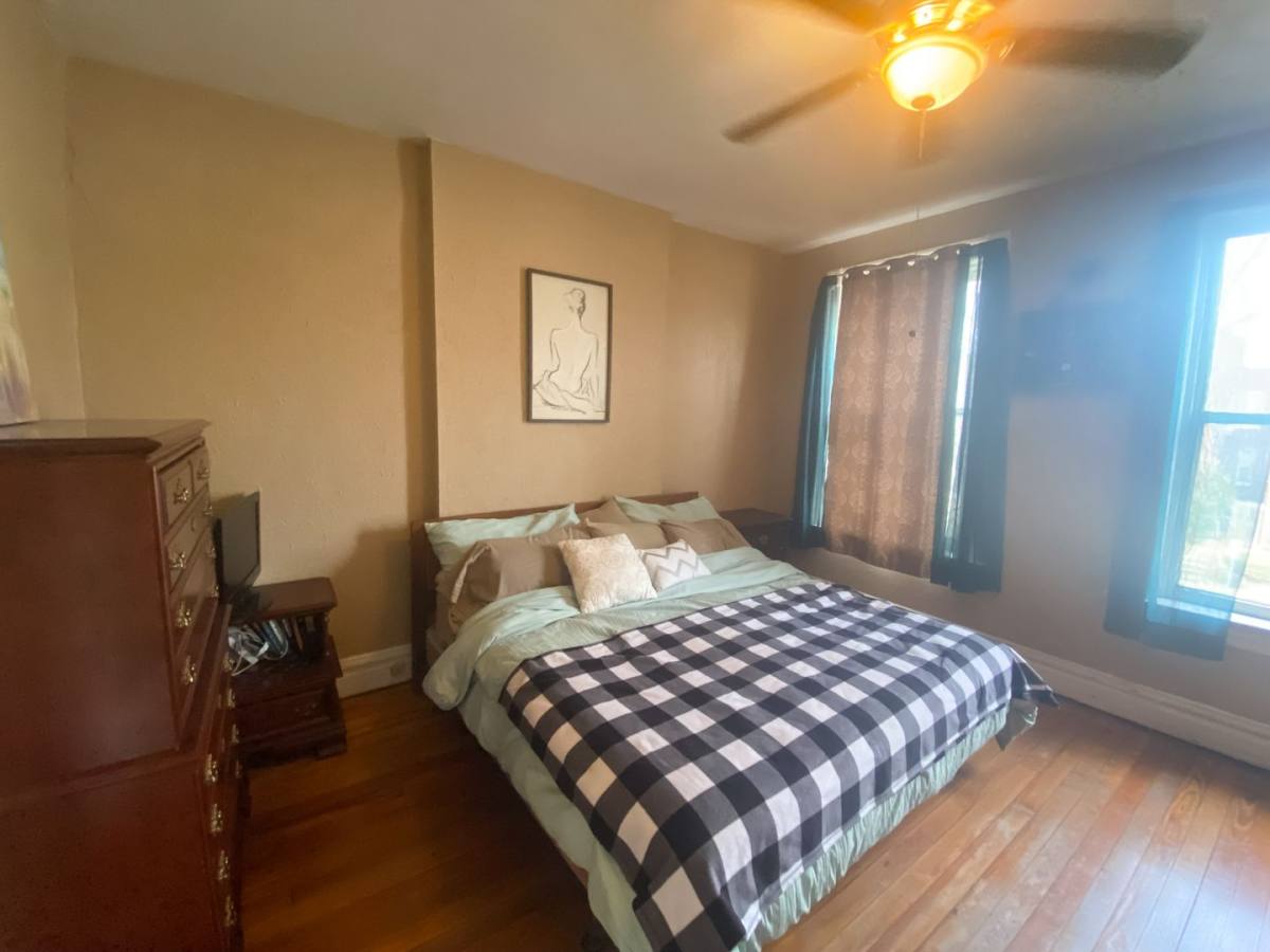 Apartment for rent at 3432-34 Utah, St. Louis, MO 63118