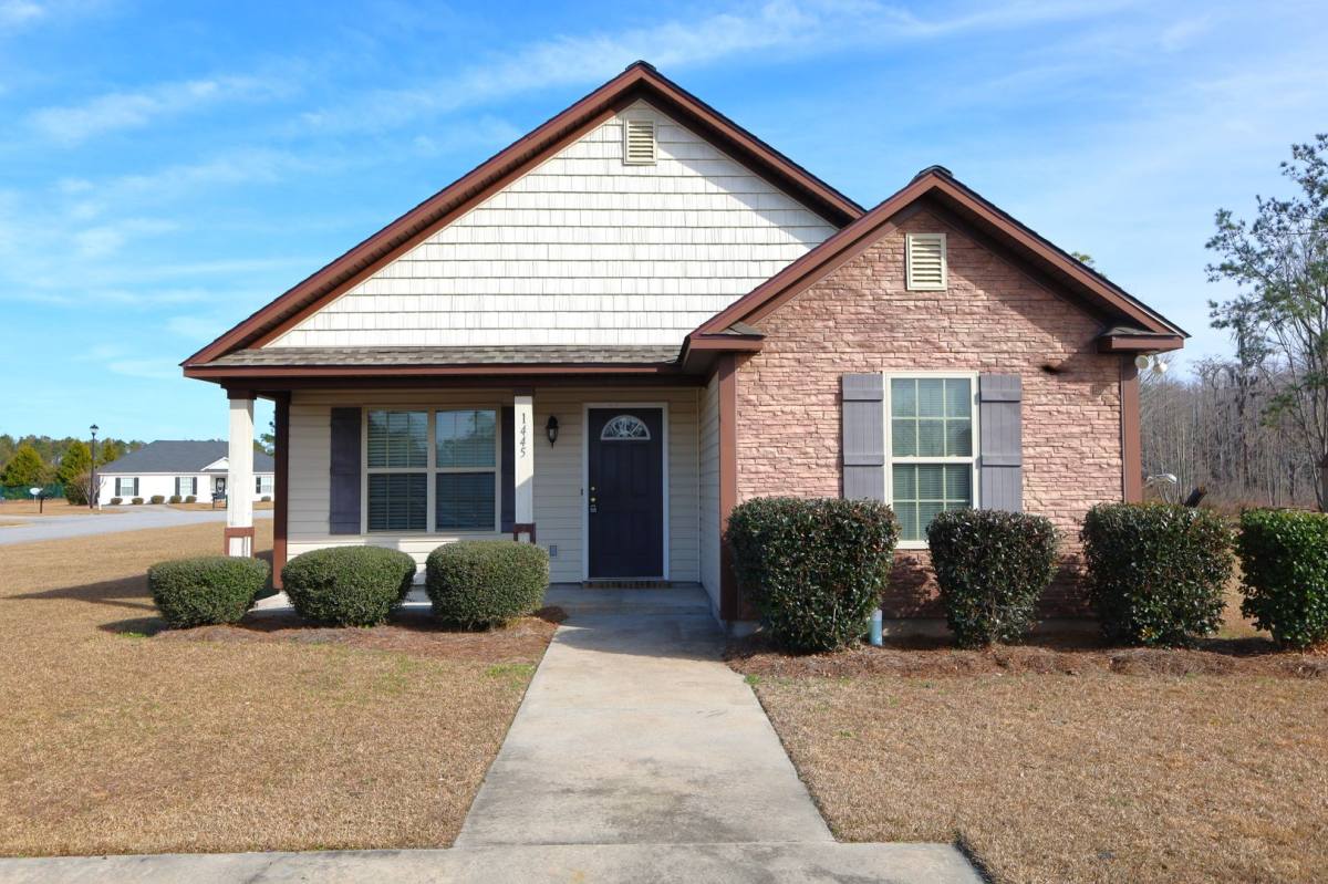 House for rent at 1445 San Bernardino Way Hvp, Valdosta, GA 31601