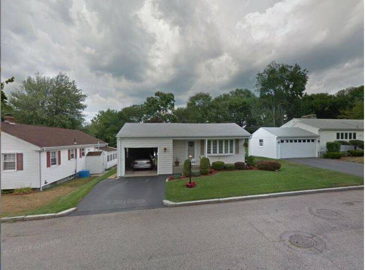 House for rent at 54 Hilltop Rd, East Providence, RI 02914