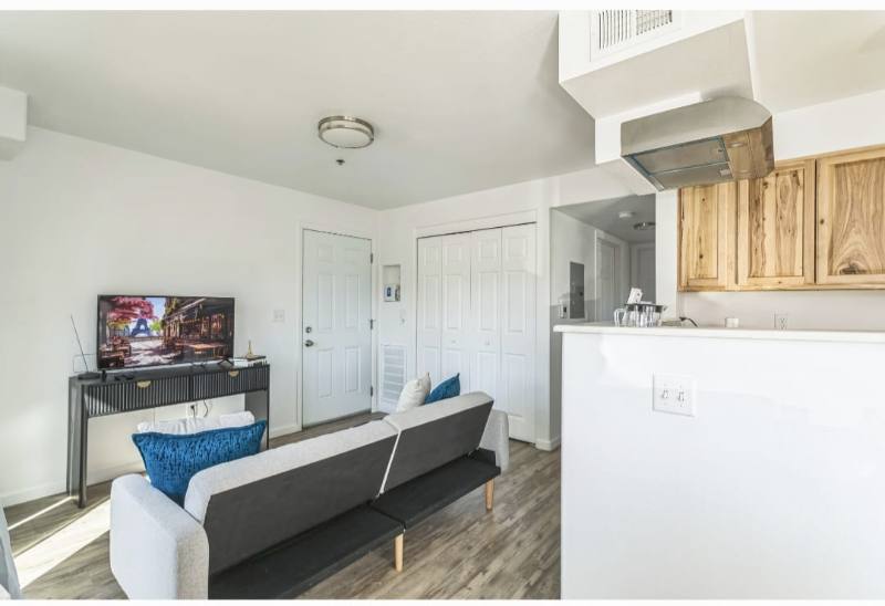 10 Gentry Way #104, Reno, NV 89502 - Apartment for Rent - Image 5