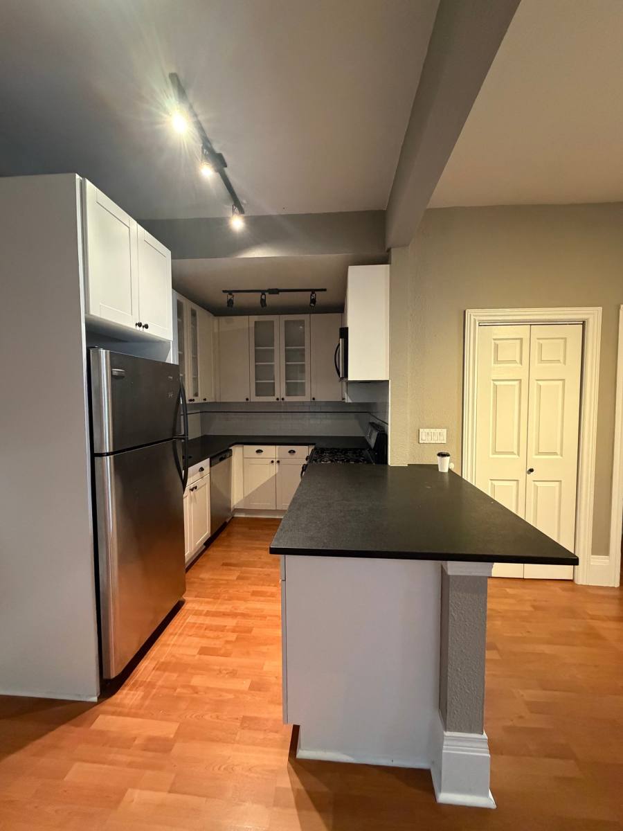 312 E Olive Place #301, Seattle, WA 98122 - Apartment for Rent
