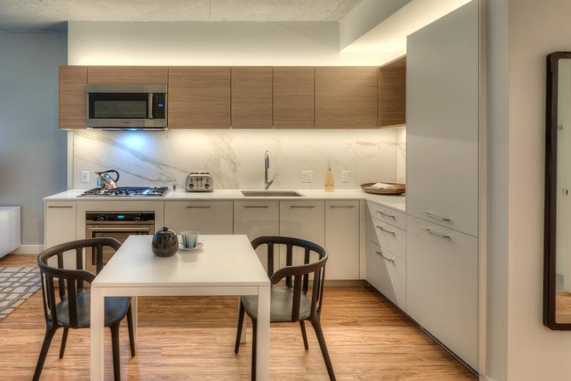163 N Desplaines St, Chicago, IL 60661 - Apartment for Rent - Image 2