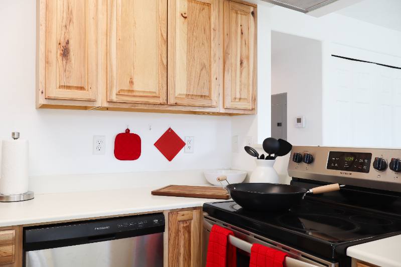 10 Gentry Way #101, Reno, NV 89502 - Apartment for Rent - Image 5