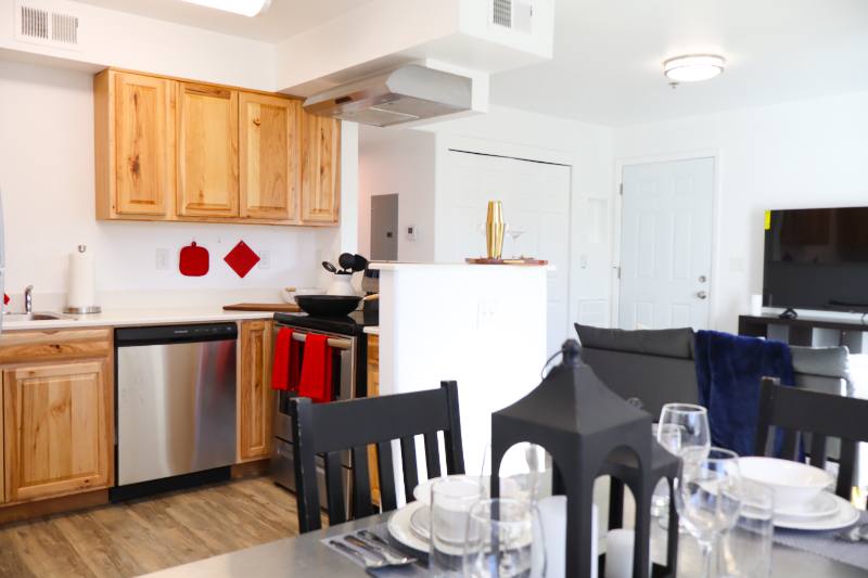 10 Gentry Way #101, Reno, NV 89502 - Apartment for Rent - Image 4