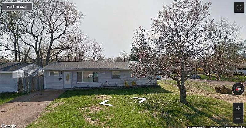 Apartment for rent at 9 W Adams #2, East St. Louis, IL 62206