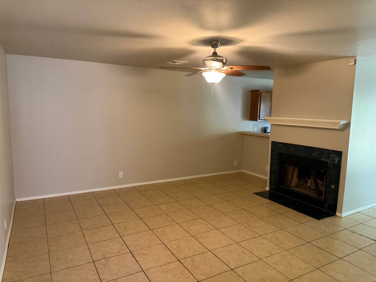 2411 S 91st Place E, Tulsa, OK 74129 - Townhouse for Rent - Image 5