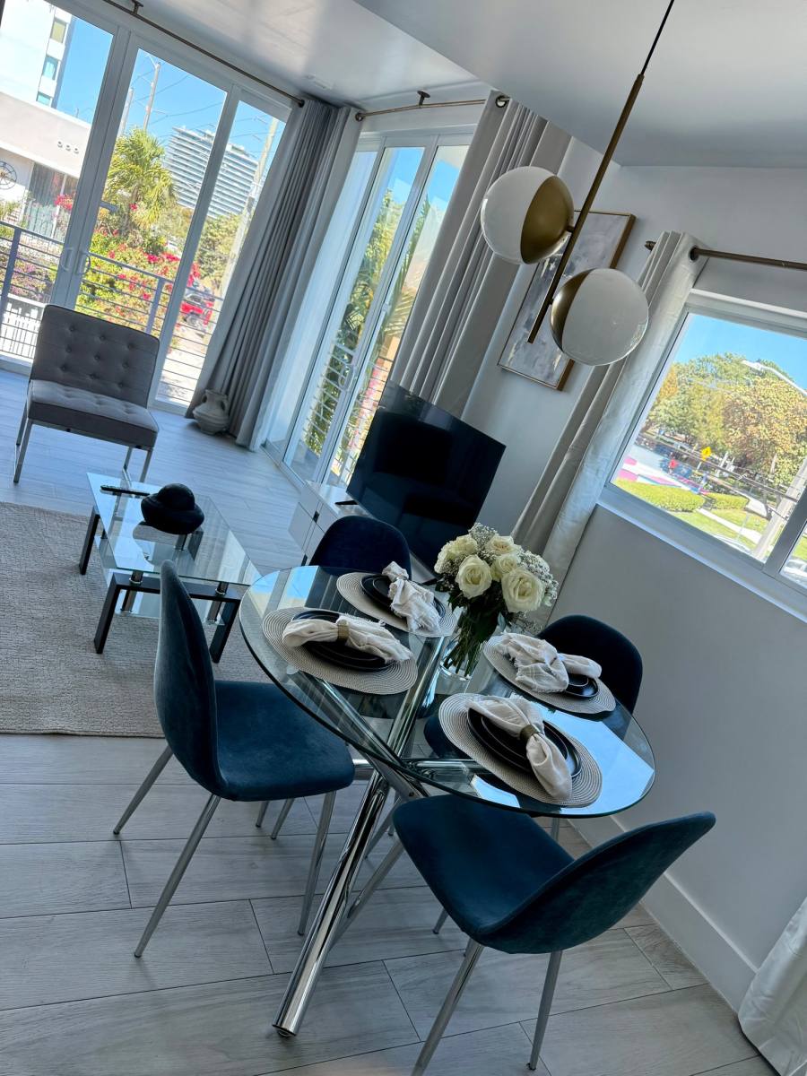 8143 Harding Ave, Miami Beach, FL 33141 - Townhouse for Rent - Image 4