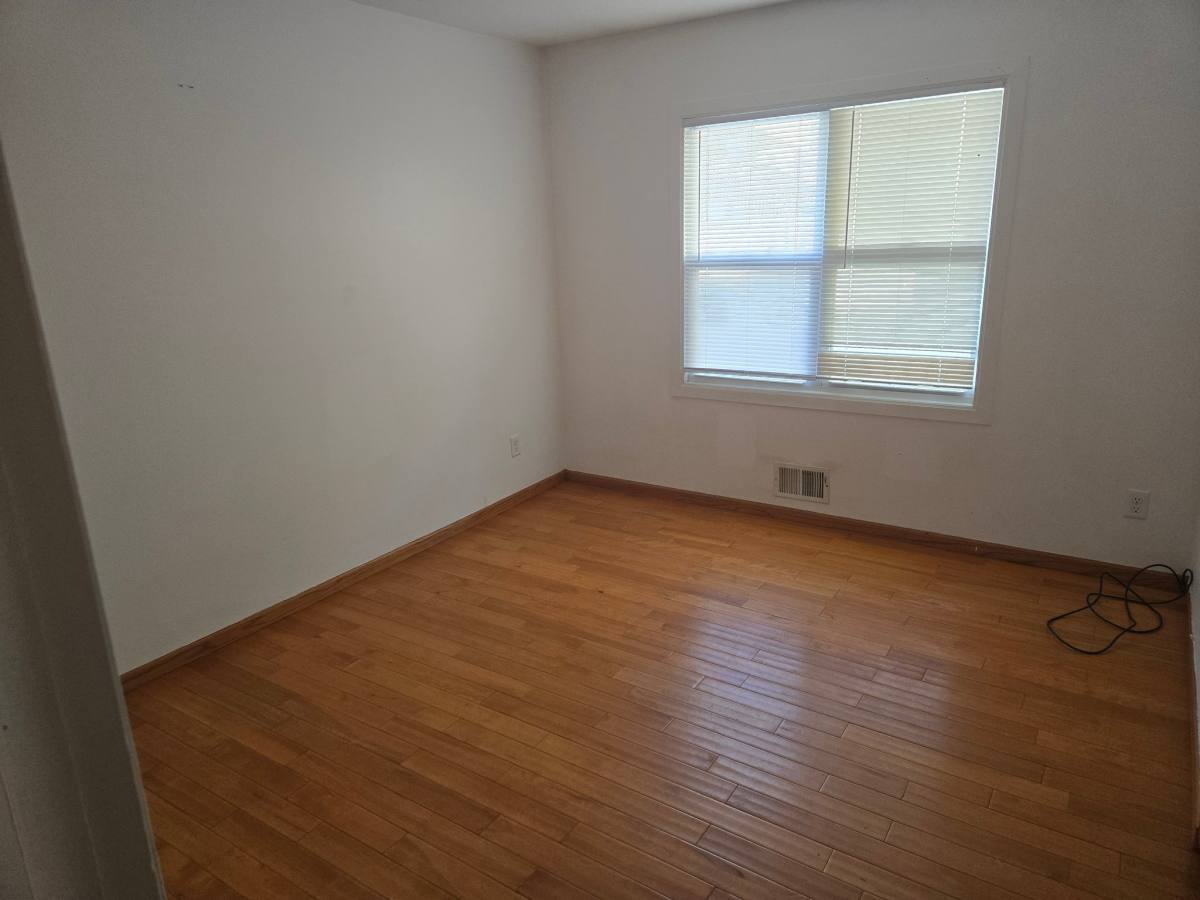 1401-1403 Parkview Lane NE, Minneapolis, MN 55421 - Apartment for Rent - Image 4