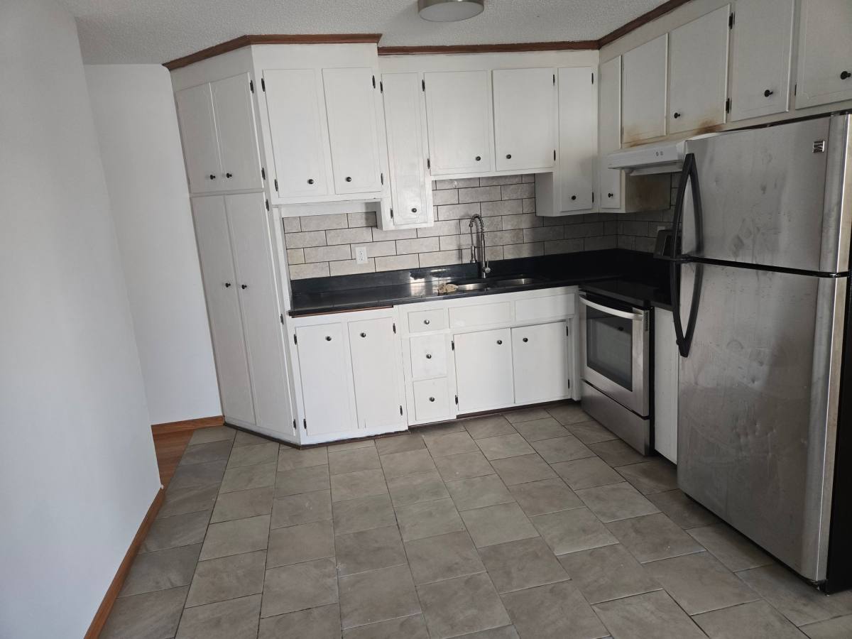 1401-1403 Parkview Lane NE, Minneapolis, MN 55421 - Apartment for Rent